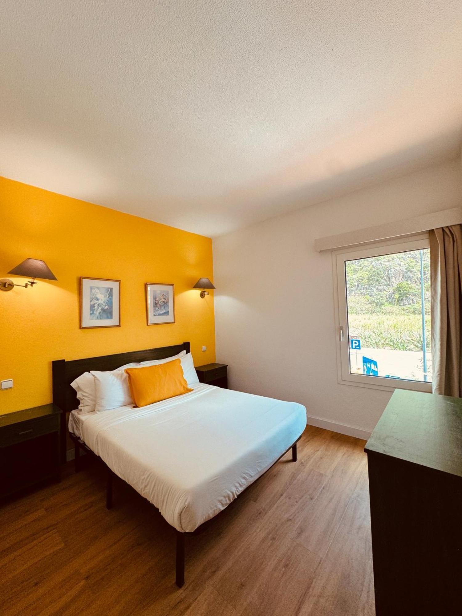 Vale Mar Guest Hotel Ribeira Brava Exterior photo