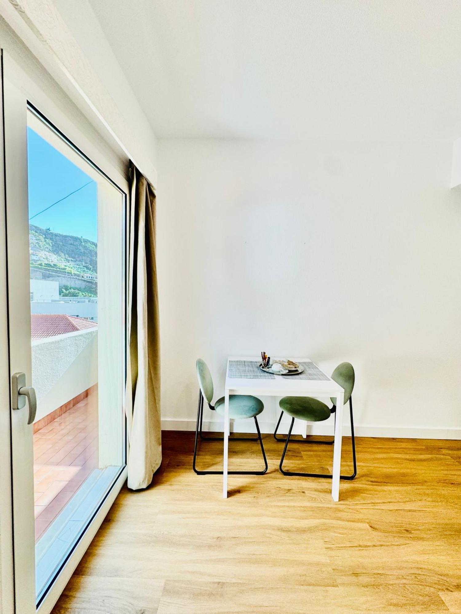 Vale Mar Guest Hotel Ribeira Brava Exterior photo